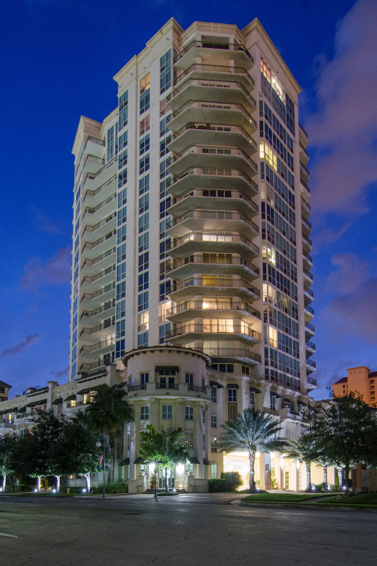 The Plaza, Harbor Island condominium tower, Tampa